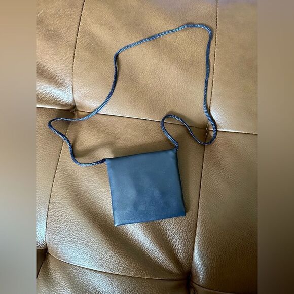 Daisy Coin Purse Wallet Waist Fanny Pack or Flowers Shoulder Pouch Leather Bag - Picture 2 of 7